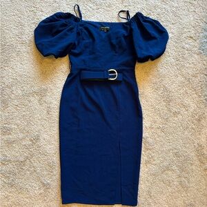 Little mistress bell puffy sleeves sweet heart chest line mid dress size 6/ sml